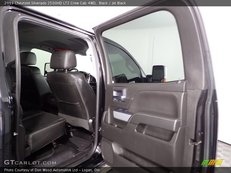 Black / Jet Black 2019 Chevrolet Silverado 2500HD LTZ Crew Cab 4WD