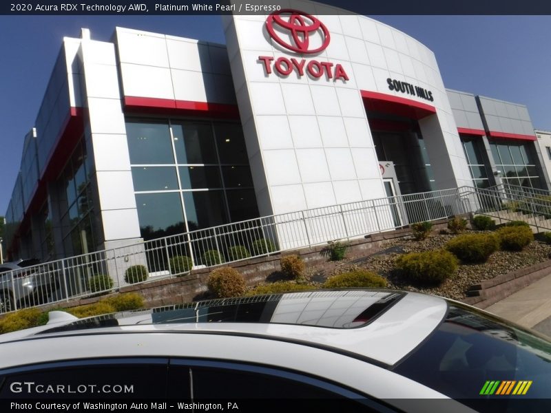 Platinum White Pearl / Espresso 2020 Acura RDX Technology AWD