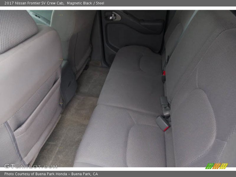 Magnetic Black / Steel 2017 Nissan Frontier SV Crew Cab