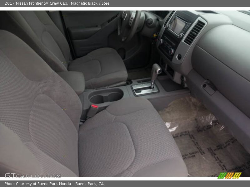Magnetic Black / Steel 2017 Nissan Frontier SV Crew Cab