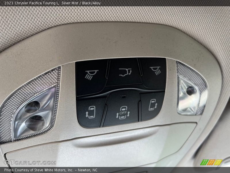 Silver Mist / Black/Alloy 2023 Chrysler Pacifica Touring L