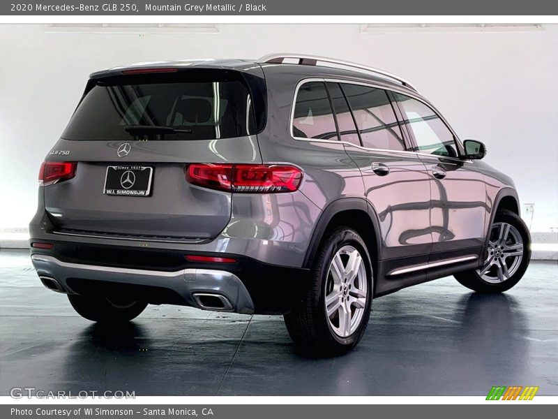 Mountain Grey Metallic / Black 2020 Mercedes-Benz GLB 250