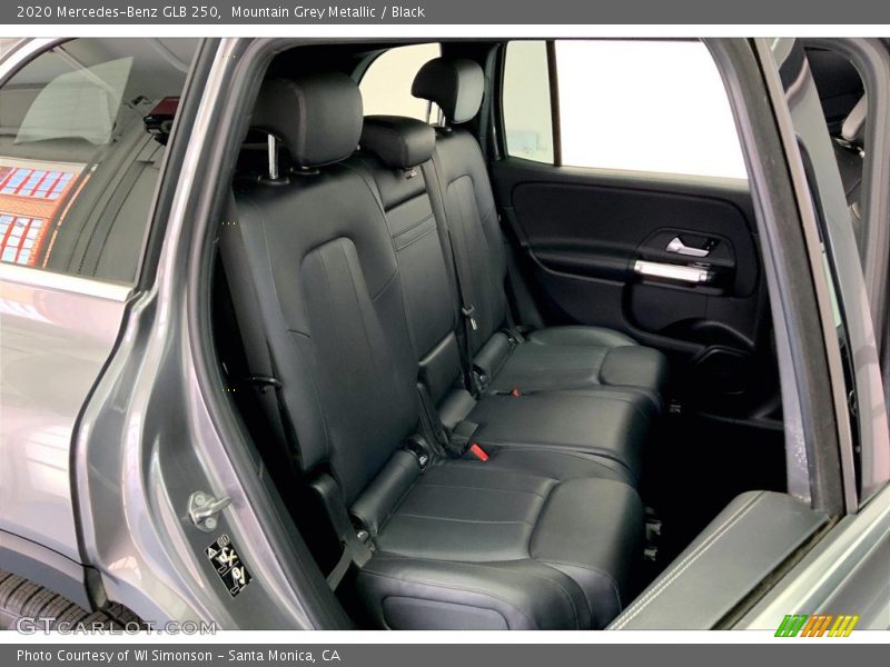 Mountain Grey Metallic / Black 2020 Mercedes-Benz GLB 250