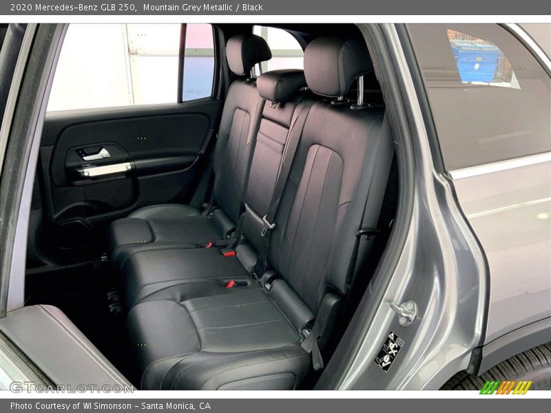 Mountain Grey Metallic / Black 2020 Mercedes-Benz GLB 250