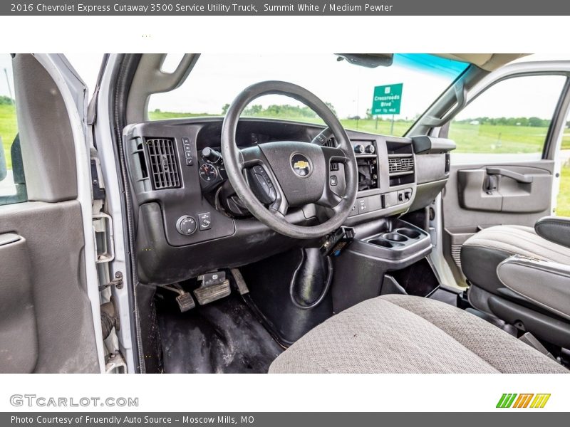 Summit White / Medium Pewter 2016 Chevrolet Express Cutaway 3500 Service Utility Truck