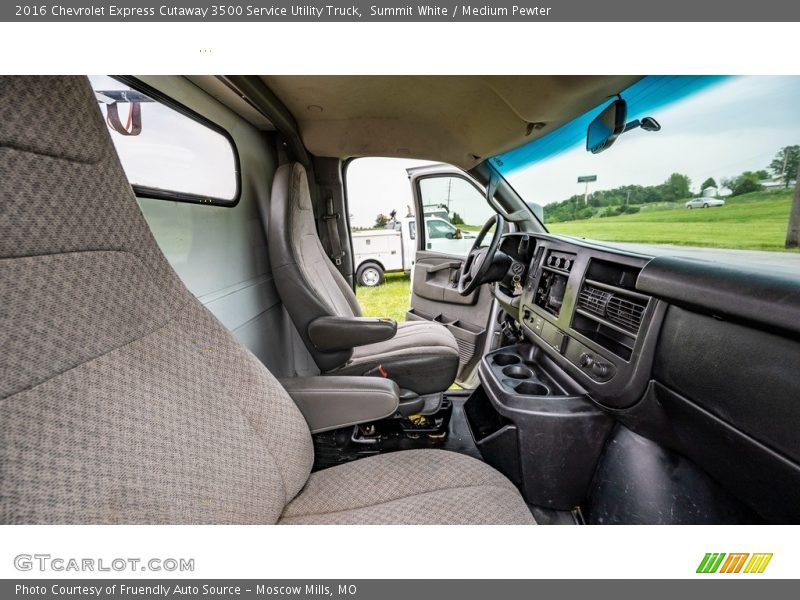 Summit White / Medium Pewter 2016 Chevrolet Express Cutaway 3500 Service Utility Truck
