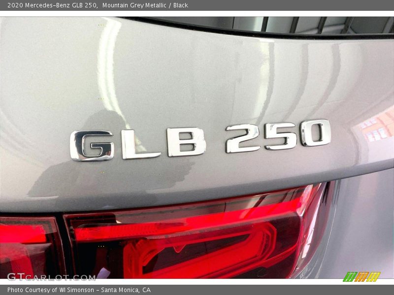 Mountain Grey Metallic / Black 2020 Mercedes-Benz GLB 250