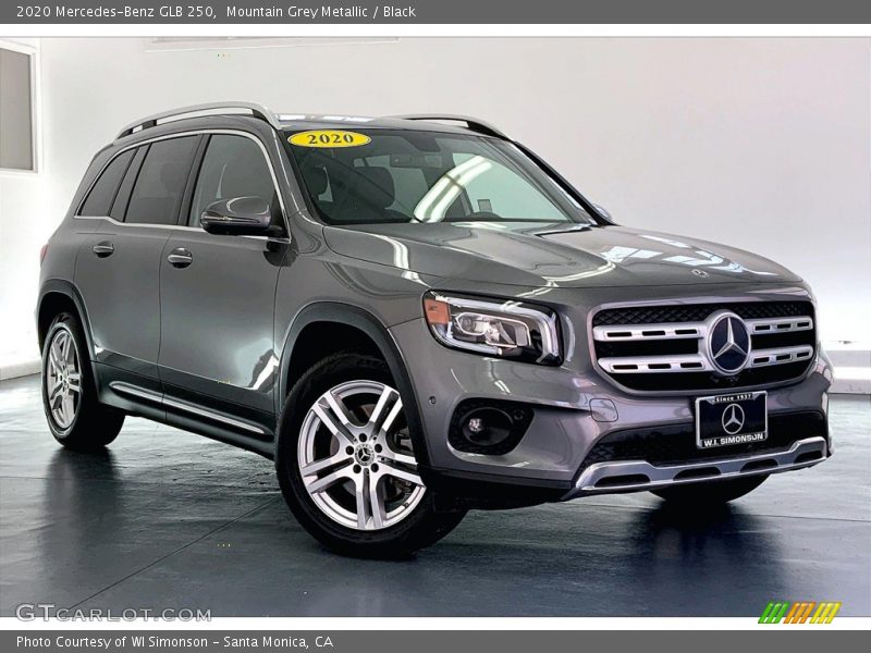 Mountain Grey Metallic / Black 2020 Mercedes-Benz GLB 250