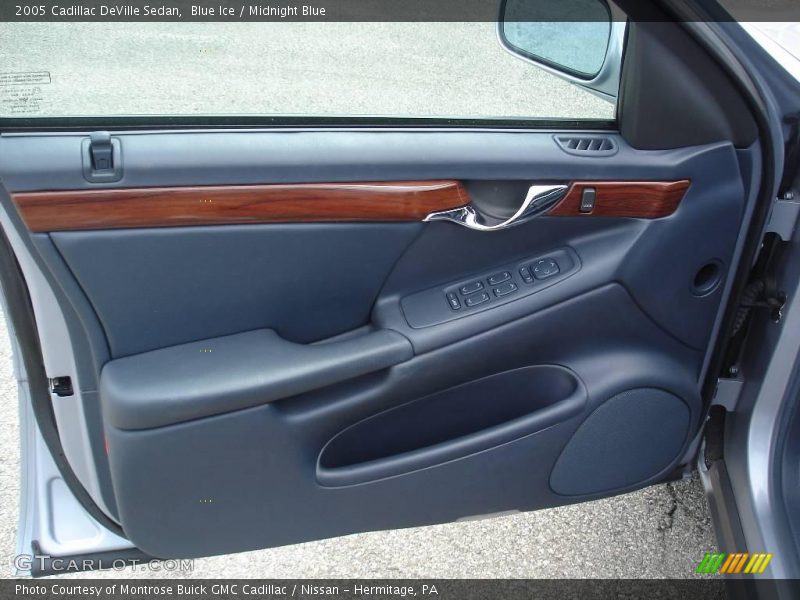 Blue Ice / Midnight Blue 2005 Cadillac DeVille Sedan