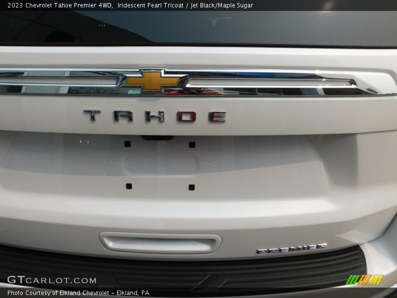 Iridescent Pearl Tricoat / Jet Black/Maple Sugar 2023 Chevrolet Tahoe Premier 4WD