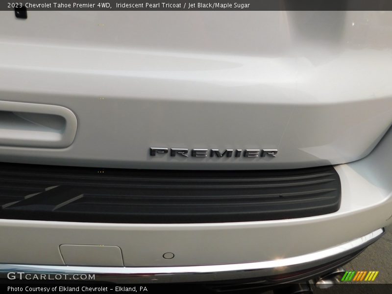 Iridescent Pearl Tricoat / Jet Black/Maple Sugar 2023 Chevrolet Tahoe Premier 4WD
