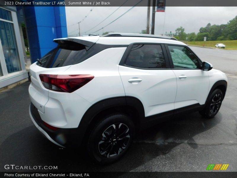Summit White / Jet Black 2023 Chevrolet TrailBlazer LT AWD