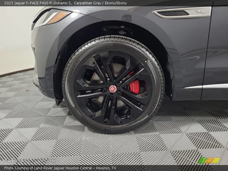  2023 F-PACE P400 R-Dynamic S Wheel