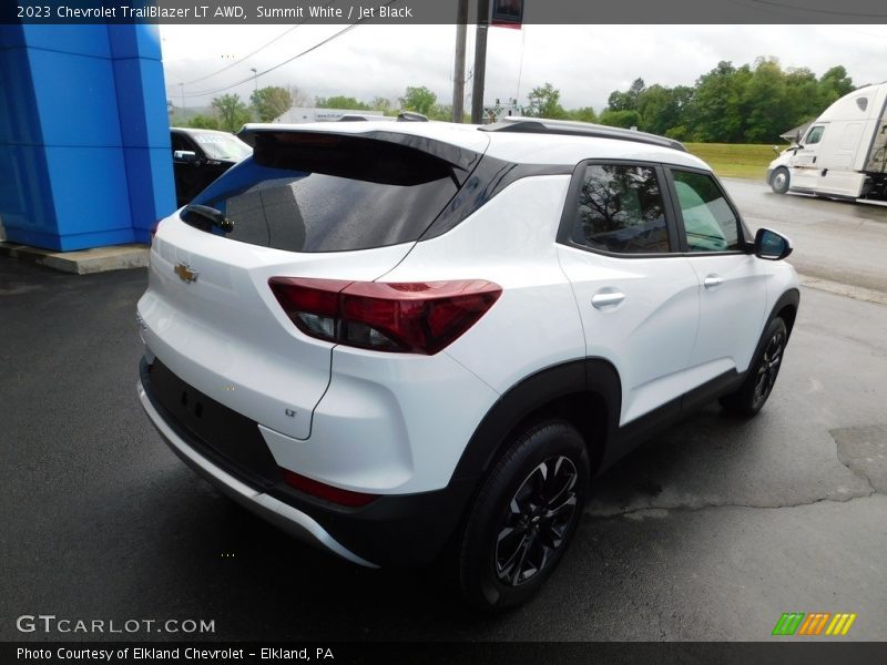 Summit White / Jet Black 2023 Chevrolet TrailBlazer LT AWD
