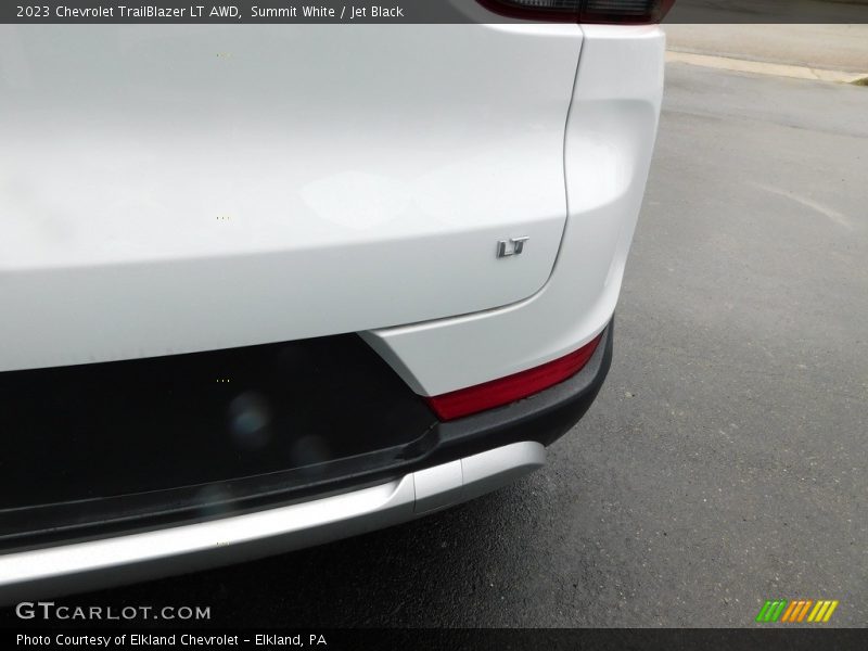 Summit White / Jet Black 2023 Chevrolet TrailBlazer LT AWD