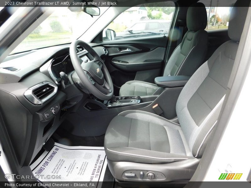 Summit White / Jet Black 2023 Chevrolet TrailBlazer LT AWD