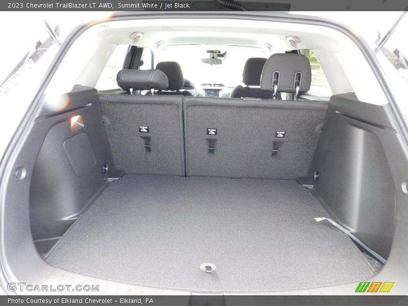 Summit White / Jet Black 2023 Chevrolet TrailBlazer LT AWD