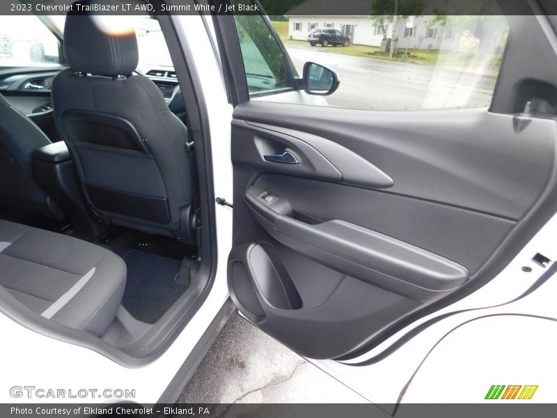 Summit White / Jet Black 2023 Chevrolet TrailBlazer LT AWD