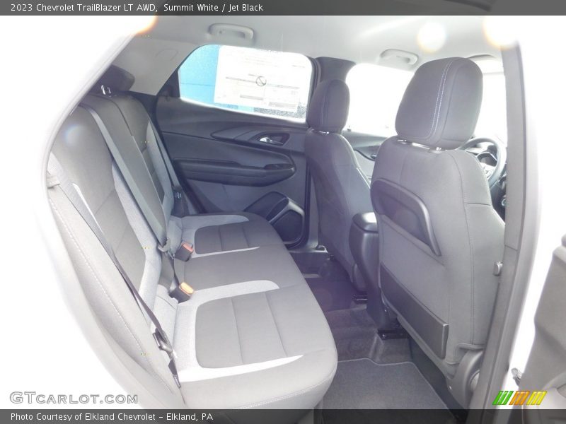 Summit White / Jet Black 2023 Chevrolet TrailBlazer LT AWD