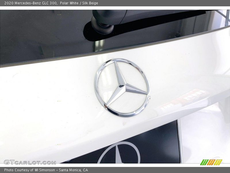 Polar White / Silk Beige 2020 Mercedes-Benz GLC 300