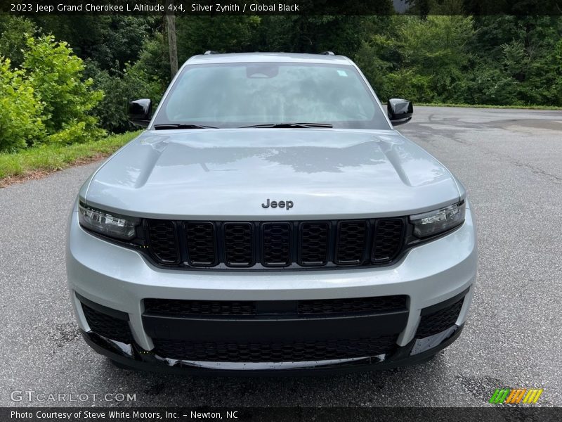 Silver Zynith / Global Black 2023 Jeep Grand Cherokee L Altitude 4x4