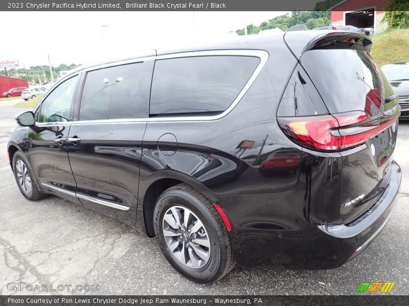 Brilliant Black Crystal Pearl / Black 2023 Chrysler Pacifica Hybrid Limited