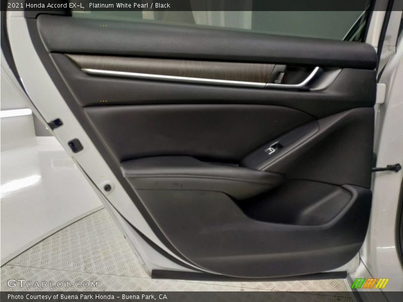 Door Panel of 2021 Accord EX-L