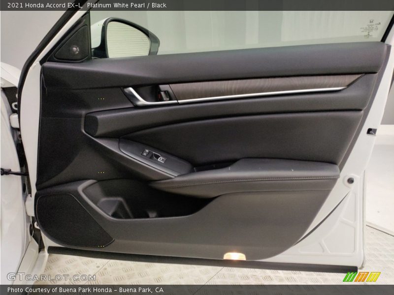 Door Panel of 2021 Accord EX-L