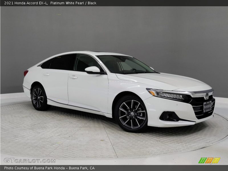 Front 3/4 View of 2021 Accord EX-L