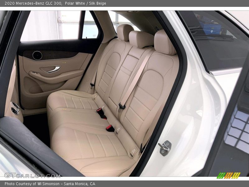 Polar White / Silk Beige 2020 Mercedes-Benz GLC 300