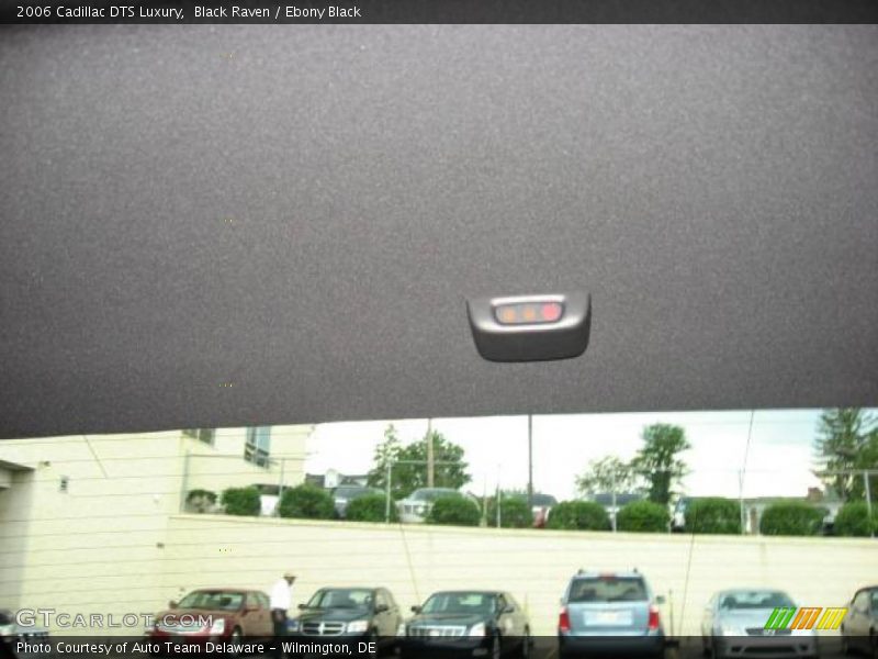 Black Raven / Ebony Black 2006 Cadillac DTS Luxury