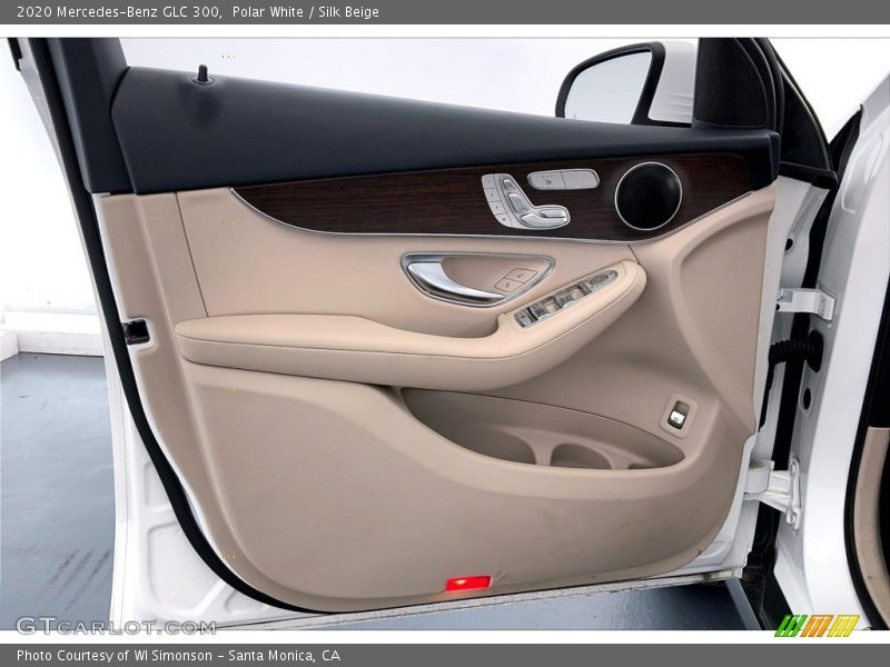 Polar White / Silk Beige 2020 Mercedes-Benz GLC 300