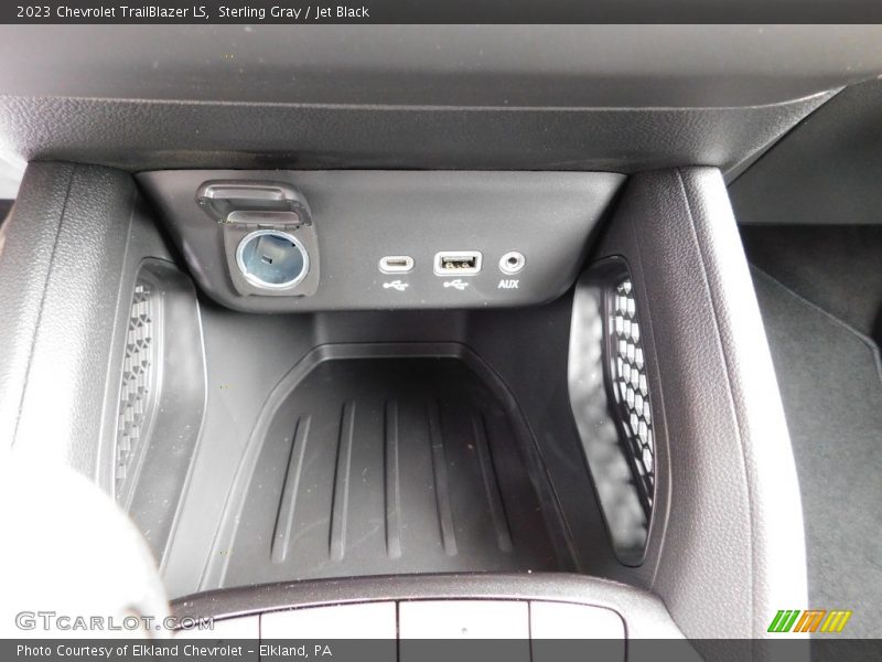 Sterling Gray / Jet Black 2023 Chevrolet TrailBlazer LS
