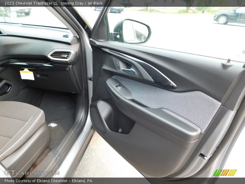 Sterling Gray / Jet Black 2023 Chevrolet TrailBlazer LS