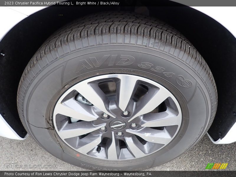 Bright White / Black/Alloy 2023 Chrysler Pacifica Hybrid Touring L