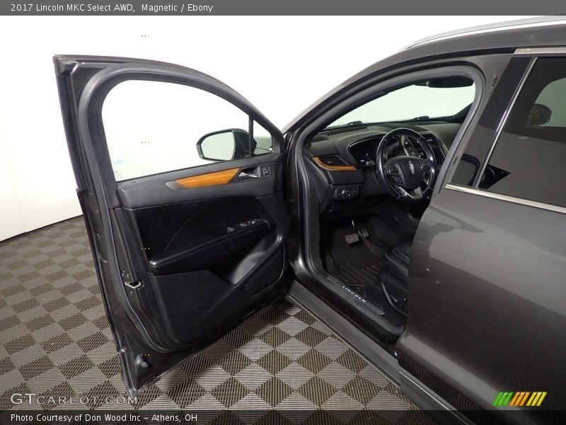 Magnetic / Ebony 2017 Lincoln MKC Select AWD