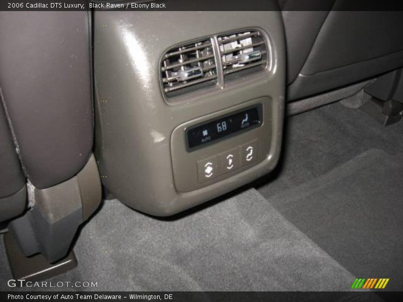 Black Raven / Ebony Black 2006 Cadillac DTS Luxury