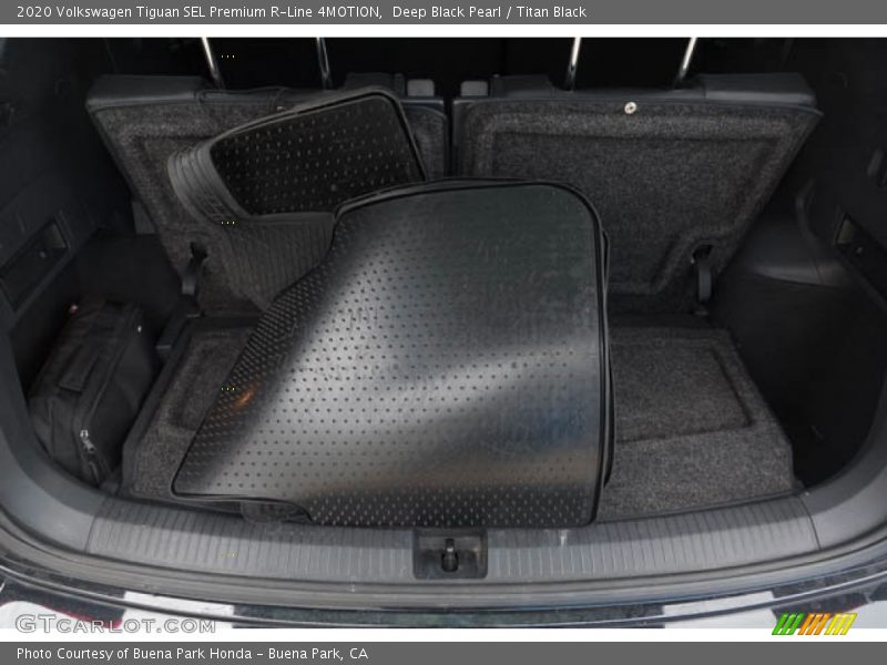 Deep Black Pearl / Titan Black 2020 Volkswagen Tiguan SEL Premium R-Line 4MOTION