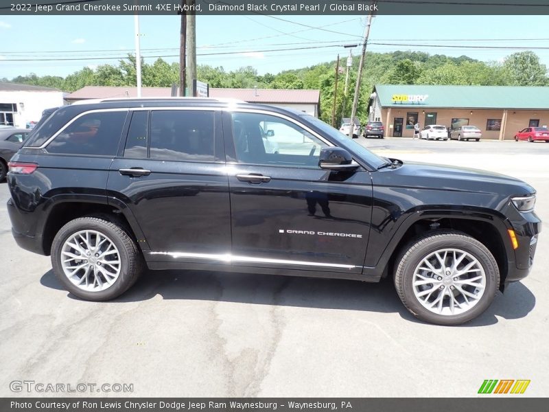 Diamond Black Crystal Pearl / Global Black 2022 Jeep Grand Cherokee Summit 4XE Hybrid