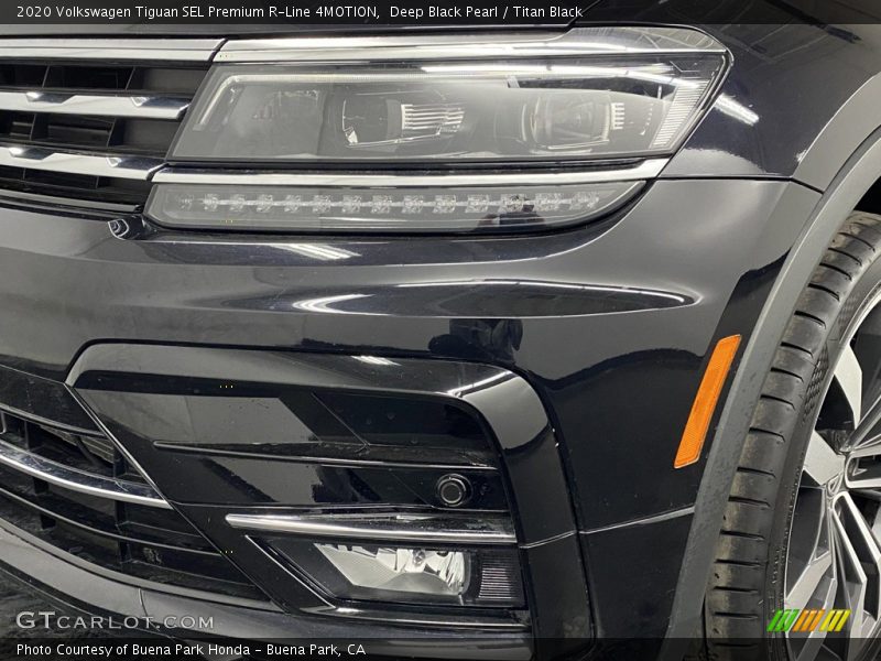 Deep Black Pearl / Titan Black 2020 Volkswagen Tiguan SEL Premium R-Line 4MOTION
