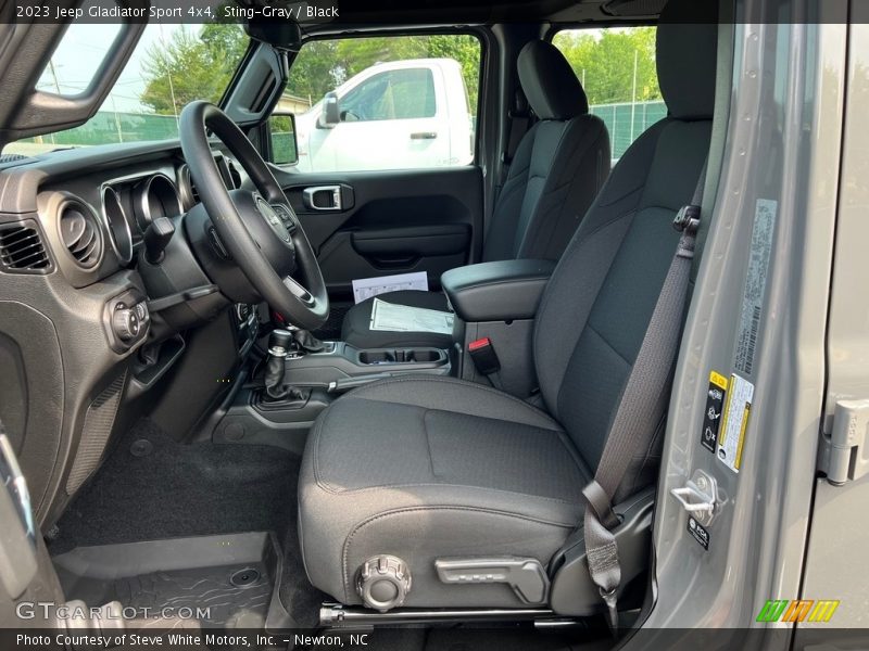 Front Seat of 2023 Gladiator Sport 4x4