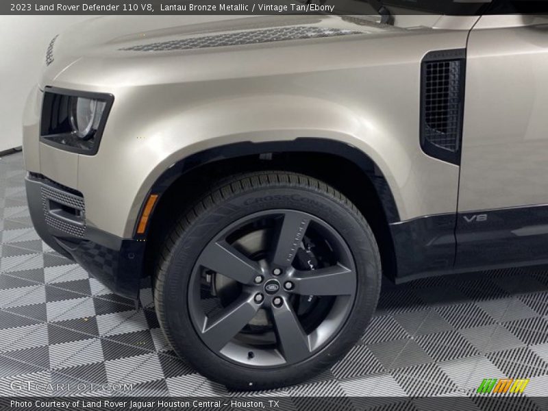  2023 Defender 110 V8 Wheel