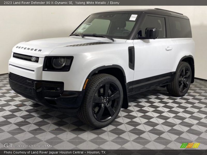  2023 Defender 90 X-Dynamic SE Yulong White Metallic