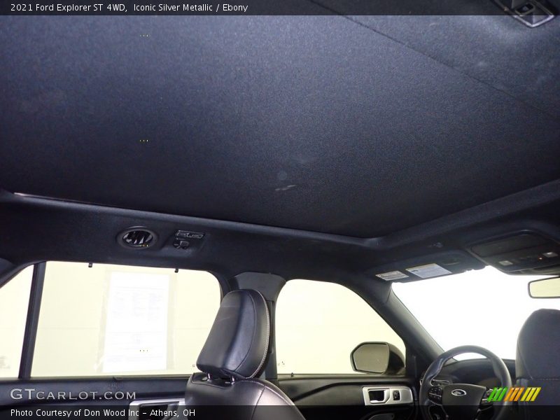 Iconic Silver Metallic / Ebony 2021 Ford Explorer ST 4WD