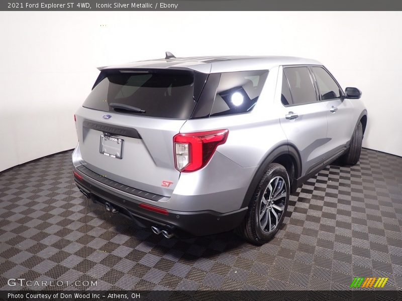 Iconic Silver Metallic / Ebony 2021 Ford Explorer ST 4WD