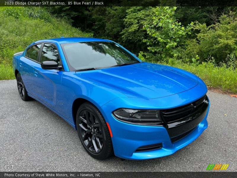 Front 3/4 View of 2023 Charger SXT Blacktop