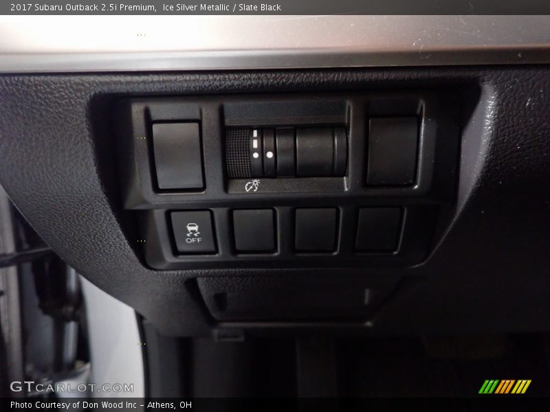 Ice Silver Metallic / Slate Black 2017 Subaru Outback 2.5i Premium