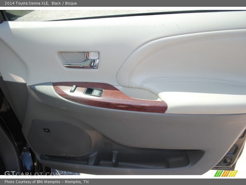 Black / Bisque 2014 Toyota Sienna XLE