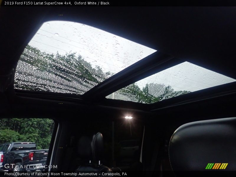 Oxford White / Black 2019 Ford F150 Lariat SuperCrew 4x4
