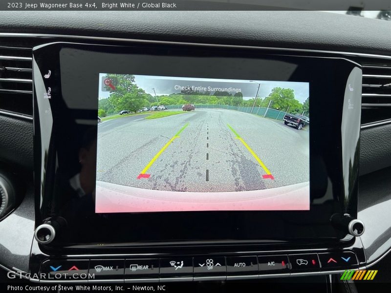 Controls of 2023 Wagoneer Base 4x4